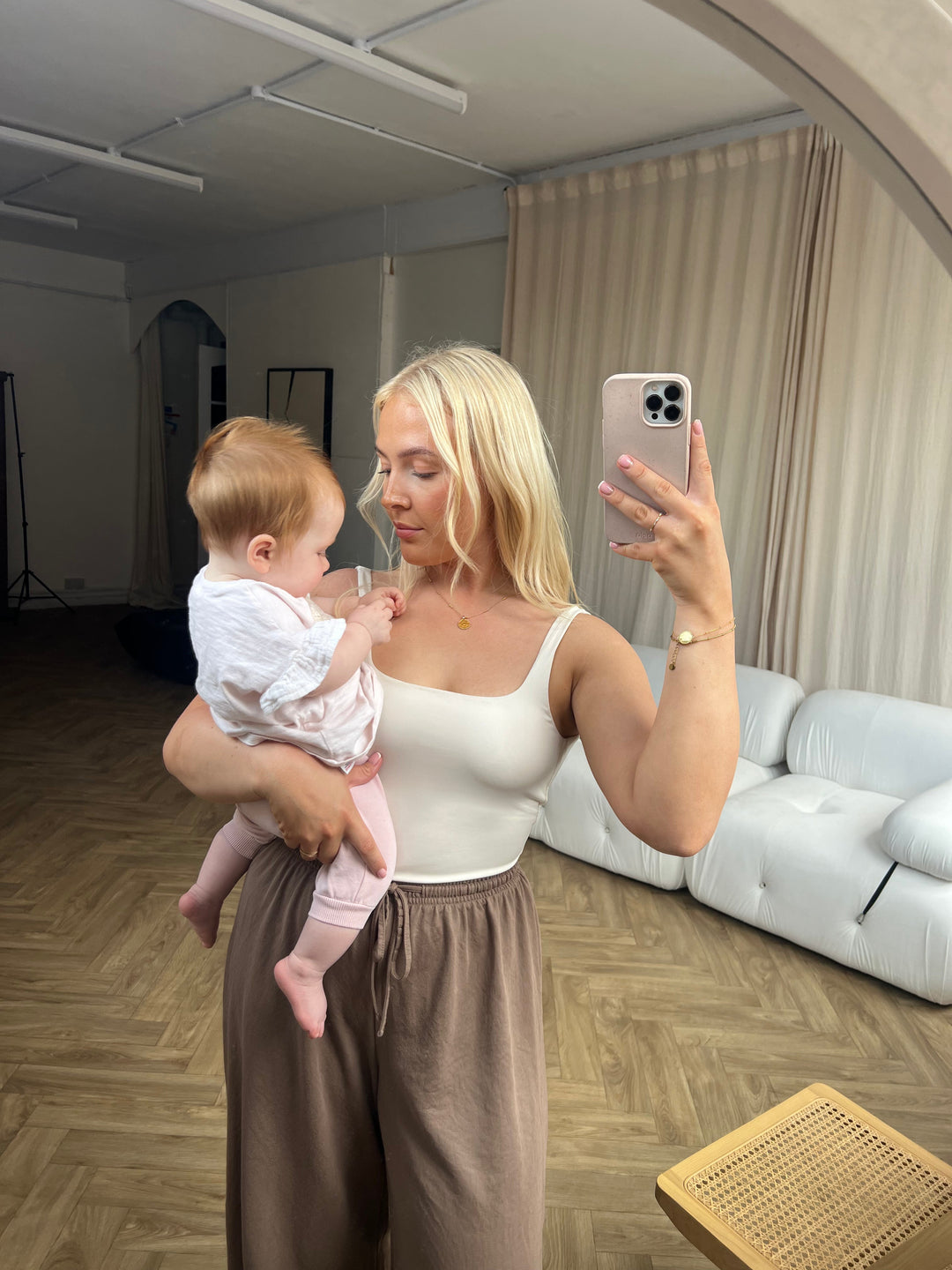 Best Gifts for New Moms: Thoughtful Ideas She’ll Actually Use